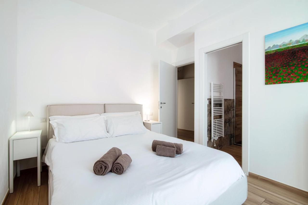 Ferienwohnung Piazza Roma - The House Of Travelers Como Exterior foto
