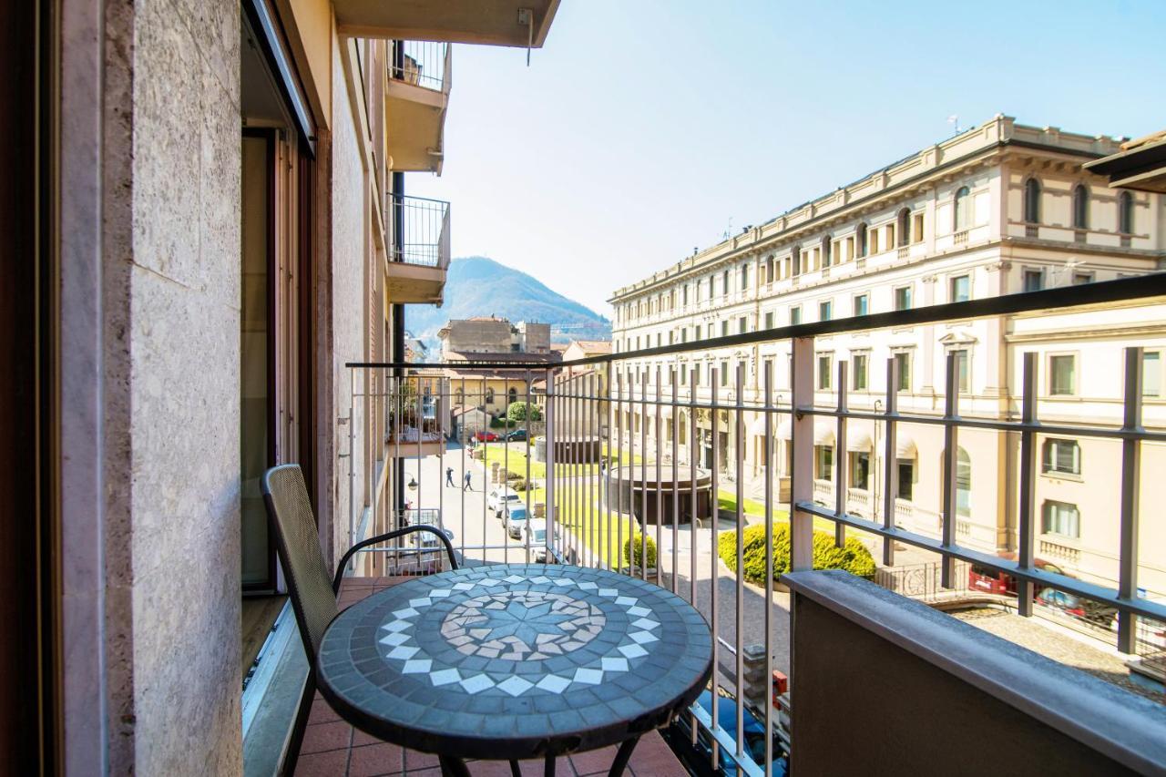 Ferienwohnung Piazza Roma - The House Of Travelers Como Exterior foto